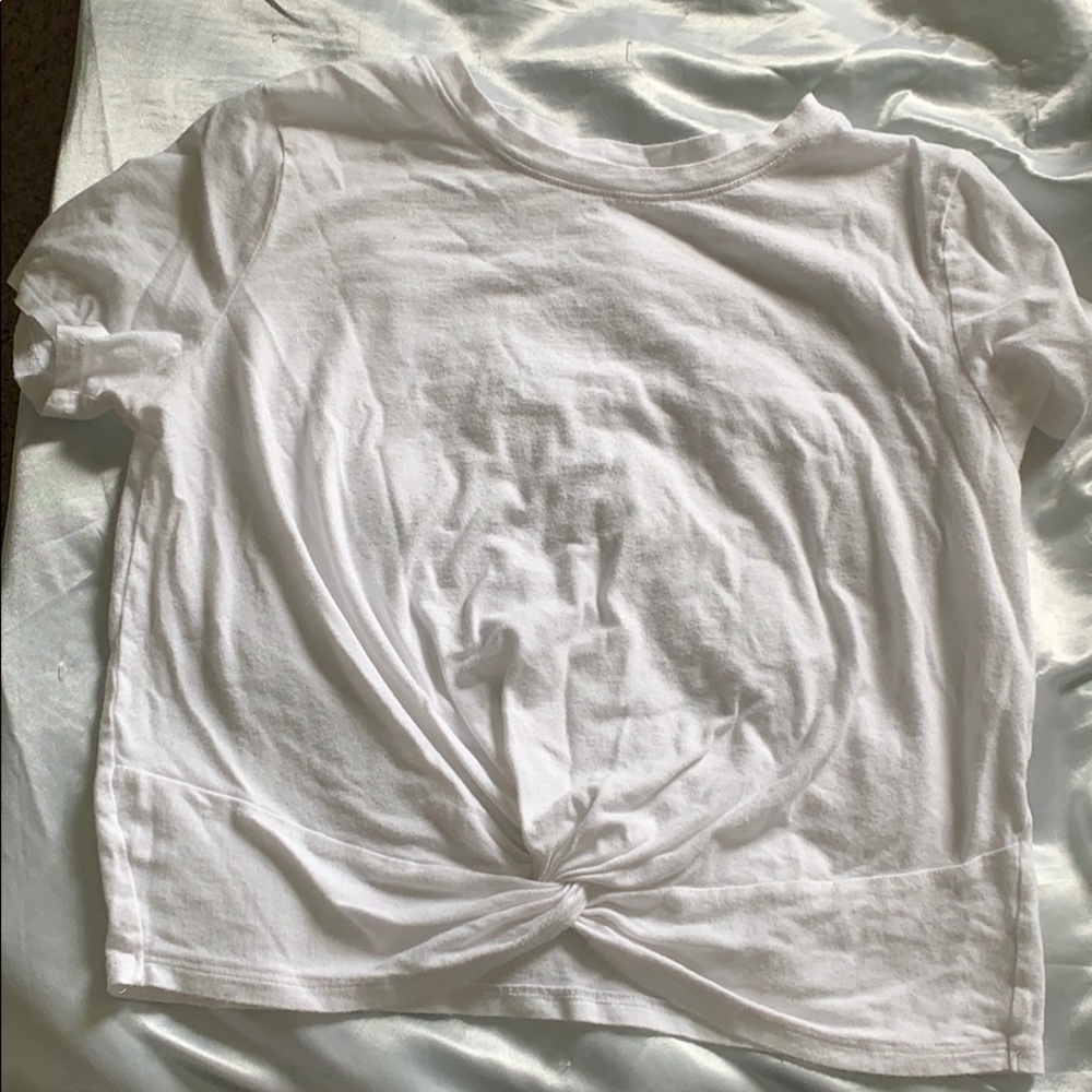 White knot tshirt